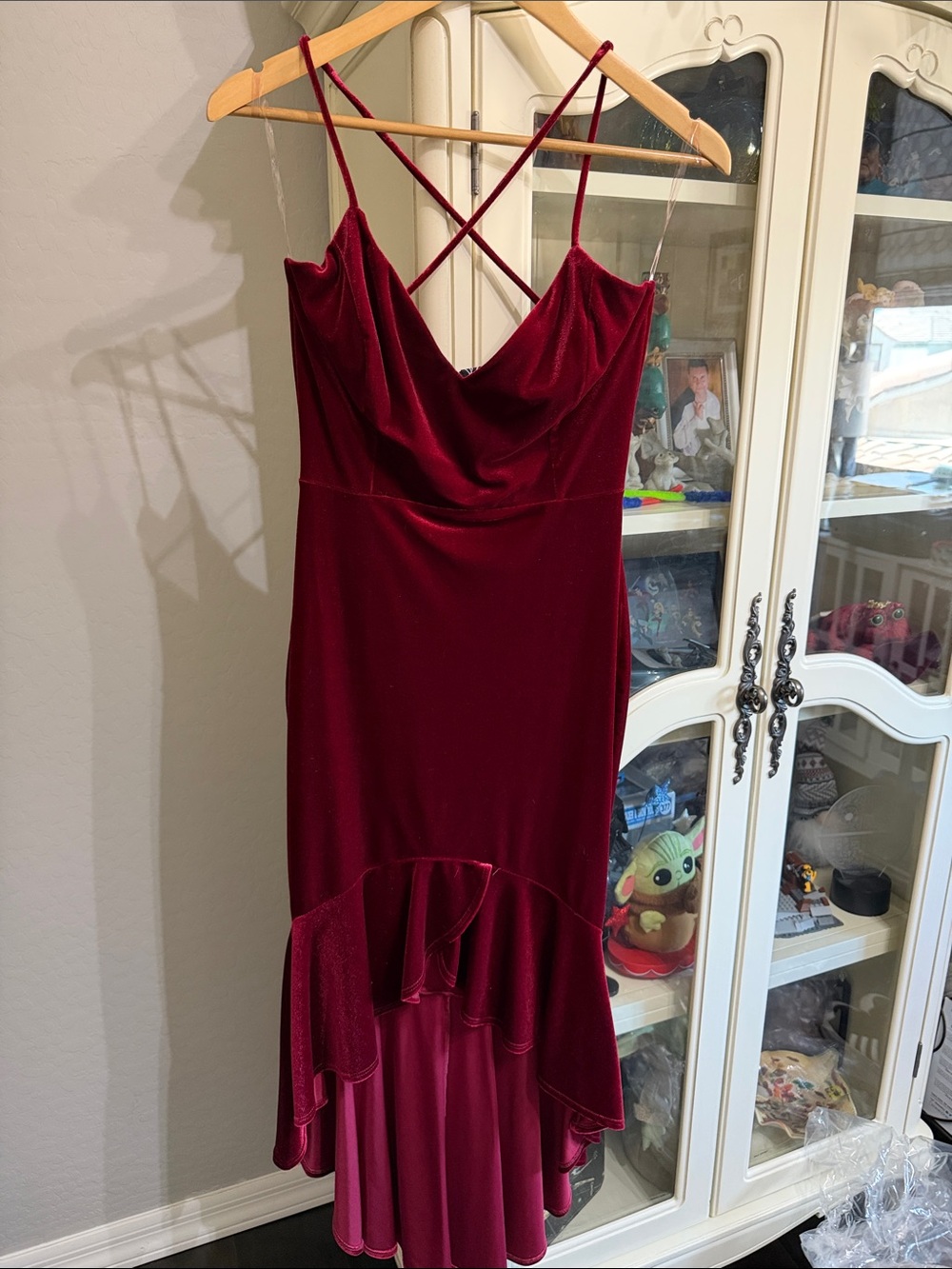 Women's Burgundy Velvet sweetheart Neck Asymmetrical Dress